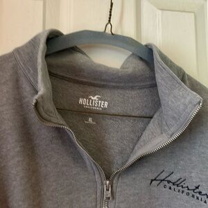 Cropped long sleeve 1/4 zip size says xl marking as L as washed once